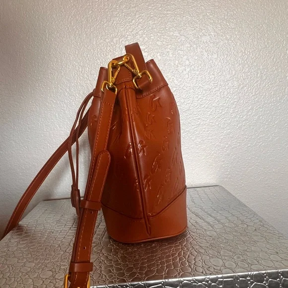 GLAMAHOLIC MEDIUM MONOGRAM BUCKET BAG - Picture 2 of 14
